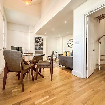Newly Refurbished Luxury 3 Bedroom Apartment London Bagian luar foto